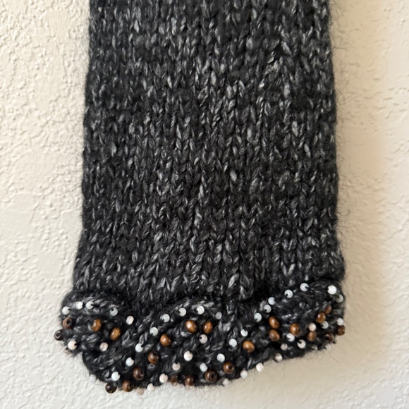 renee c. Gray beaded Mohair Wool Blend Cropped Bell Sleeve Sweater Size L - Picture 9 of 13